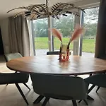 Eco-friendly For 8-guests